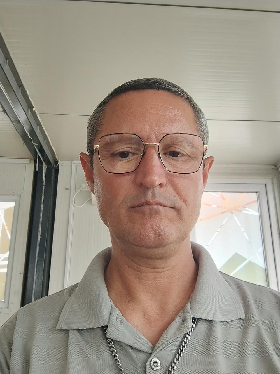 Caut relație de căsătorie