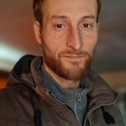 Poate cine stie .O iubire o sa fie.