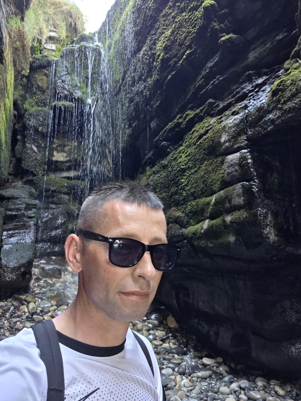 Caut o relatie serioasa !