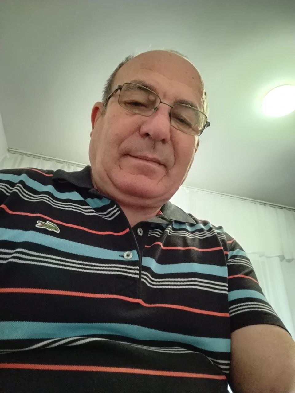 Caut o doamna matura 