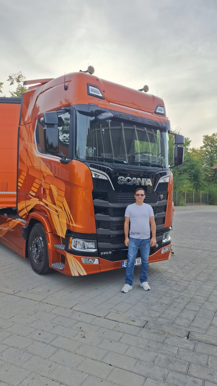 BĂRBAT SINGUR PENTRU RELAȚIE SERIOASĂ 