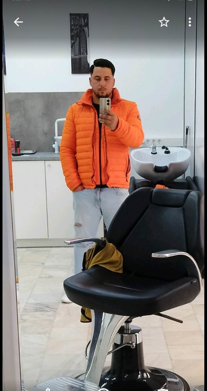 Sunt un baiat calm si cu bunul simt