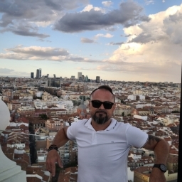 Matrimoniale, prietenie, relatie..