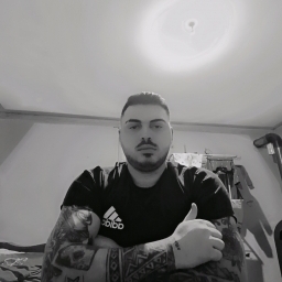 Buna! Sunt singur...și tu?