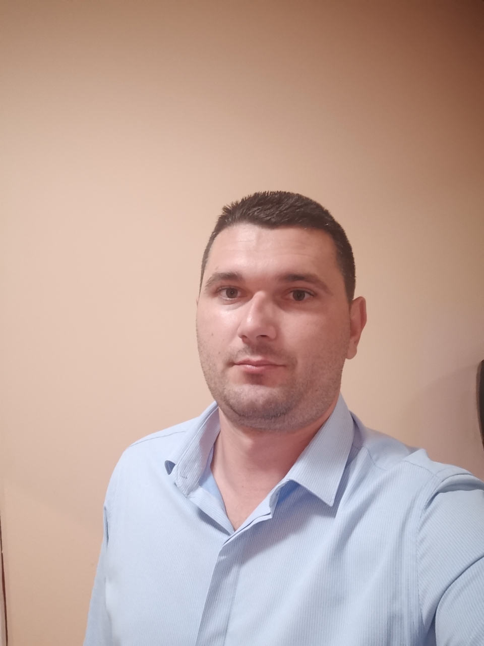 Caut relatie serioasă 