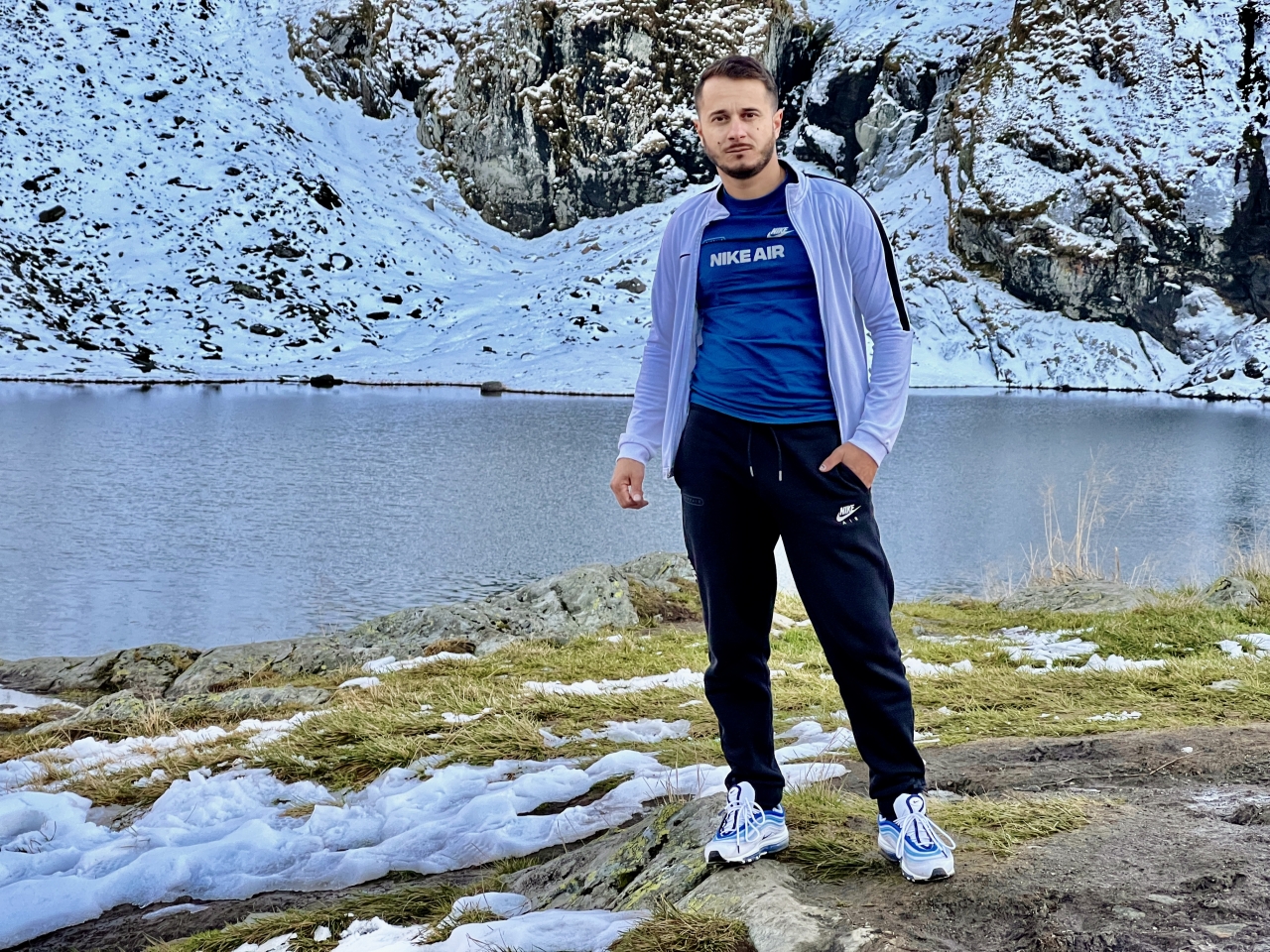Relație pe termen lung potențială casatorie