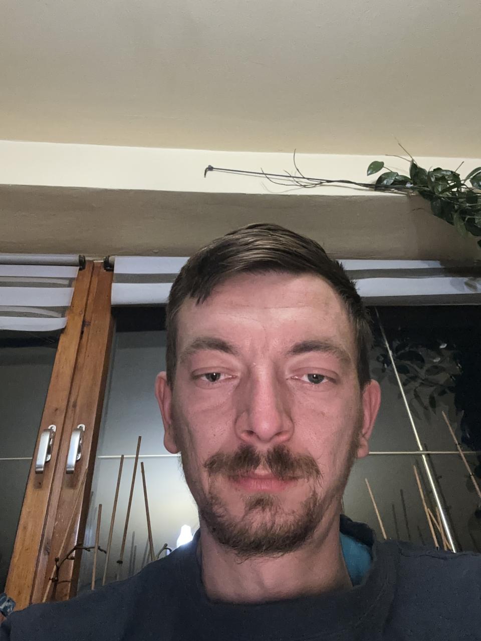 Silviu 30 de ani caut o relație serioasă