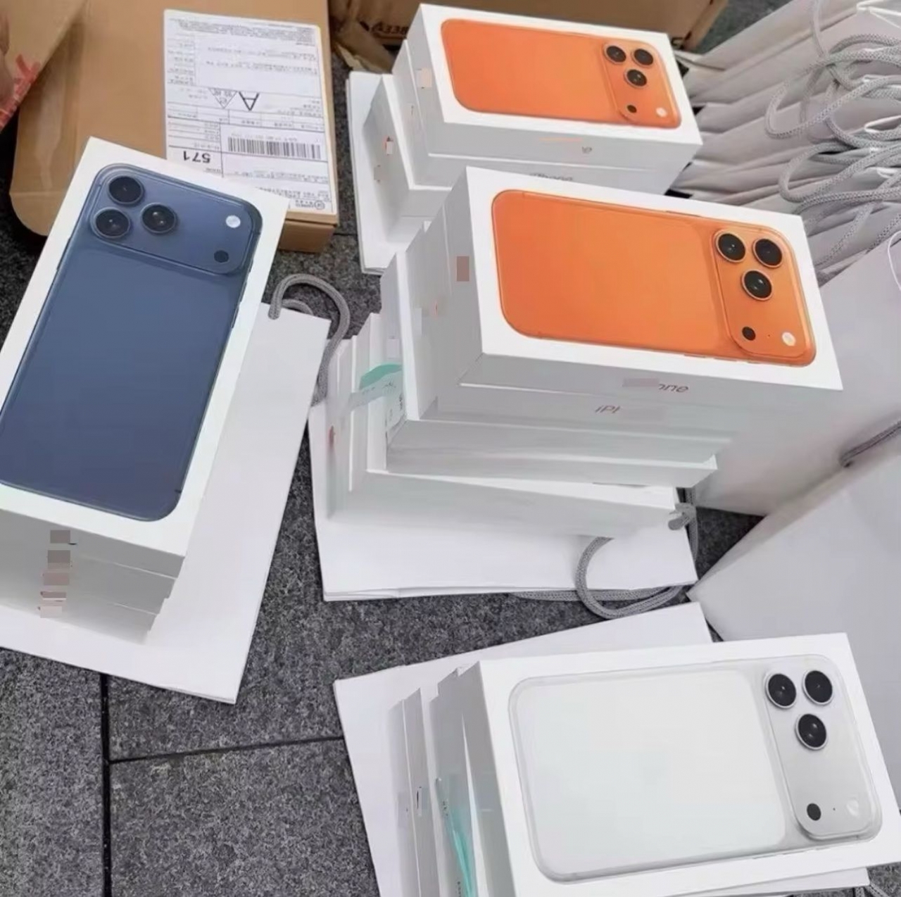 Apple iPhone 17 Pro Max (Deblocat din fabrică)