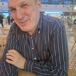 Caut o doamna pentru o relatie de lunga durata