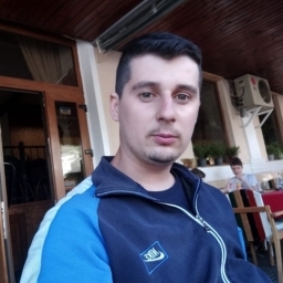 Sunt aici pentru relație singur