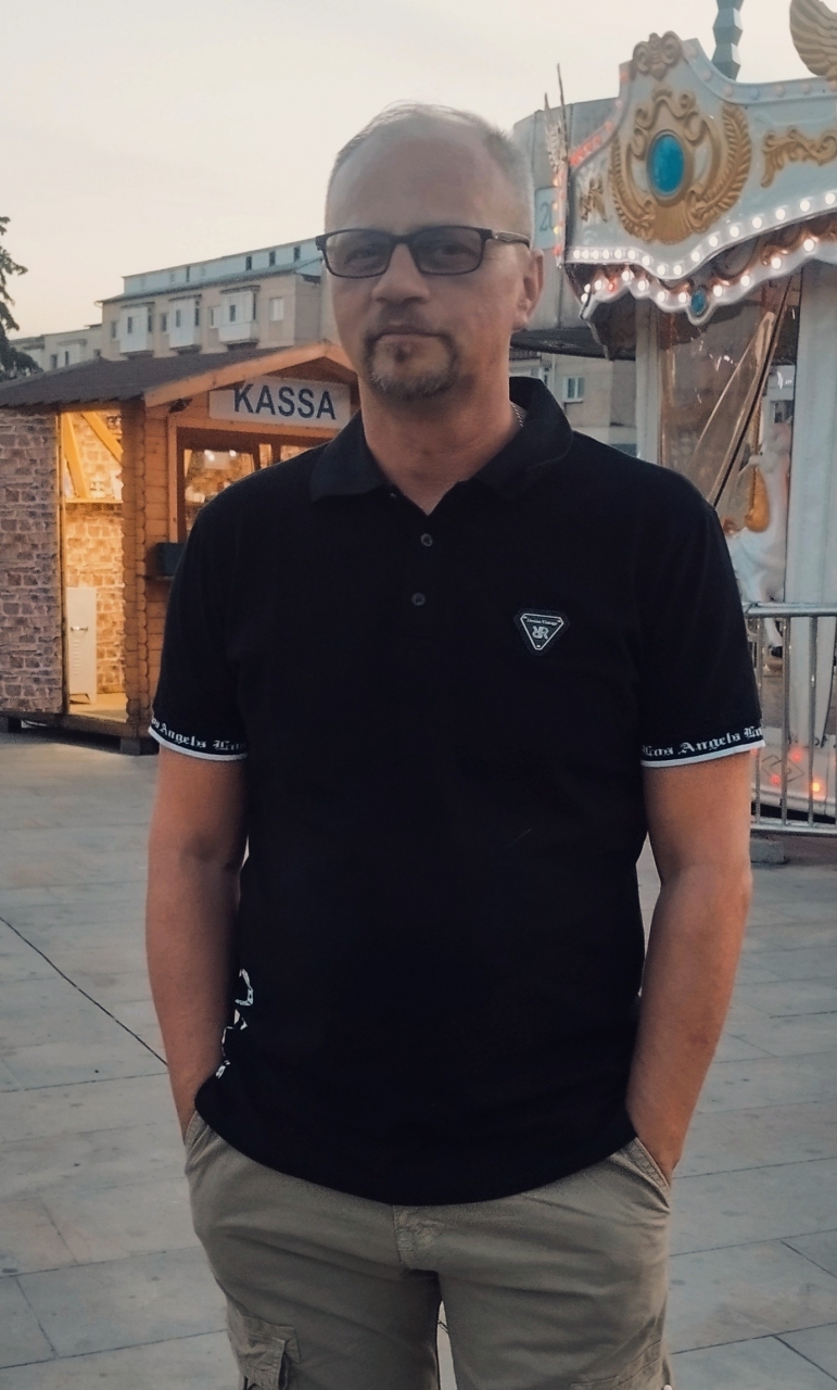 Doresc sa cunosc o femeie pentru prietenie eventual căsătorie 