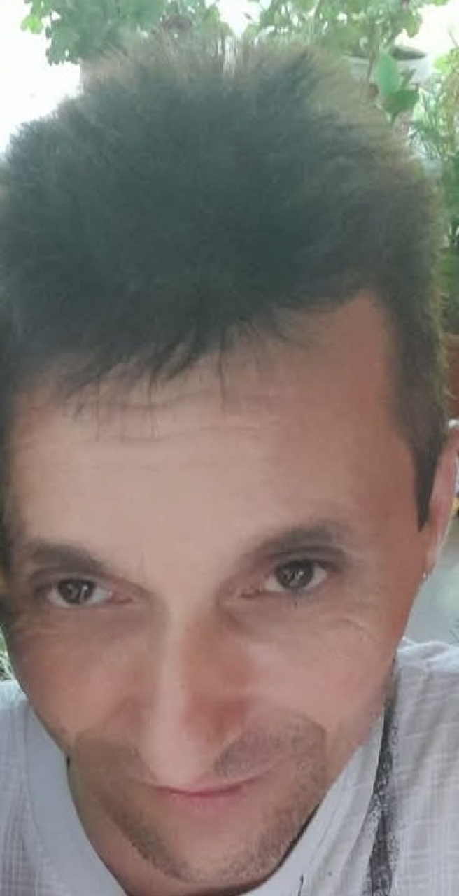 Bărbați singuri