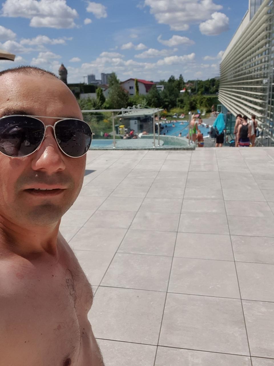 Caut relatie bărbat singur 36 ani