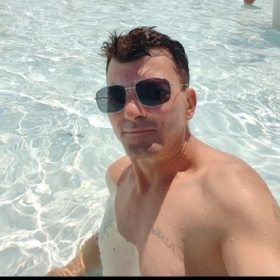 Doresc sa cunosc o doamnă plinuță - imaginea 3