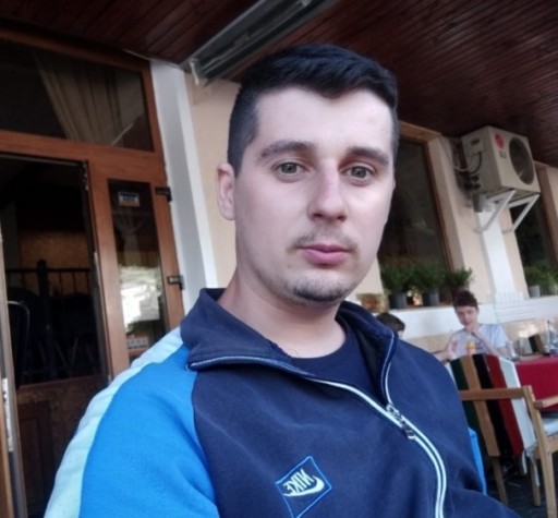 Sunt aici pentru relație singur