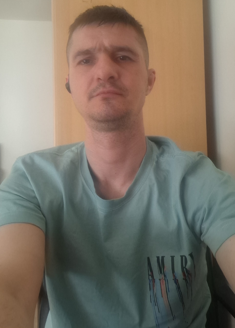 Caut o relație serioasă