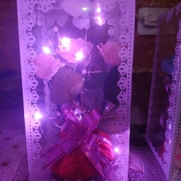 Cutiuta cu 3 trandafiri de sapun 