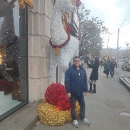 Bărbat singur pentru relatie serioasă 