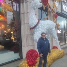 Bărbat singur fară relație  - imaginea 2
