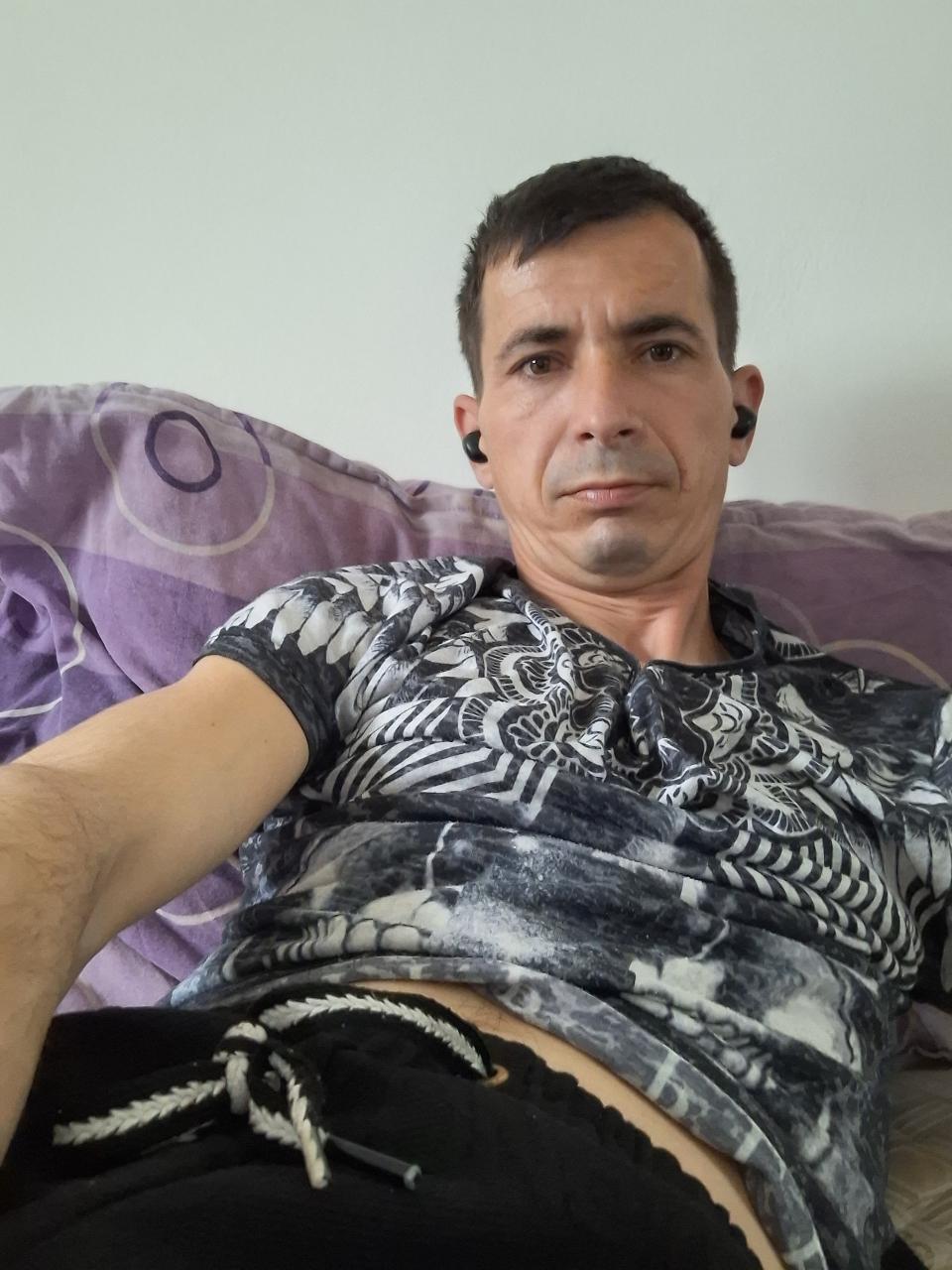 Bună ziua o relație serioasă găsesc și eu aici am 36 anii