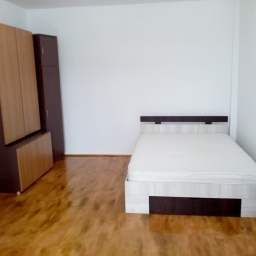 Direct proprietar inchiriez garsoniera 40.5 mp locuibili - imaginea 3