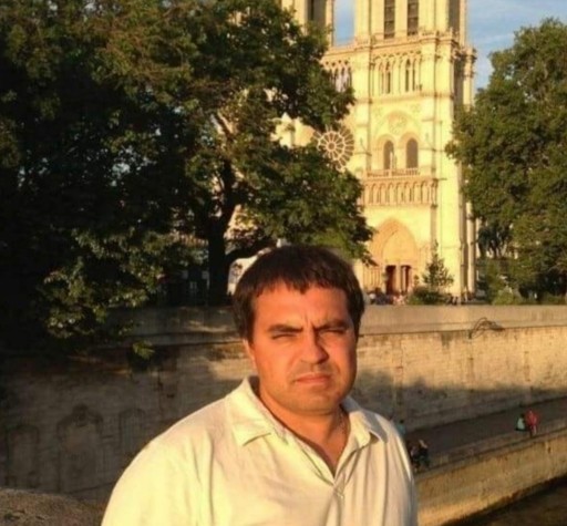 Doresc o "Relație serioasă cu o persoană feminină !!! .