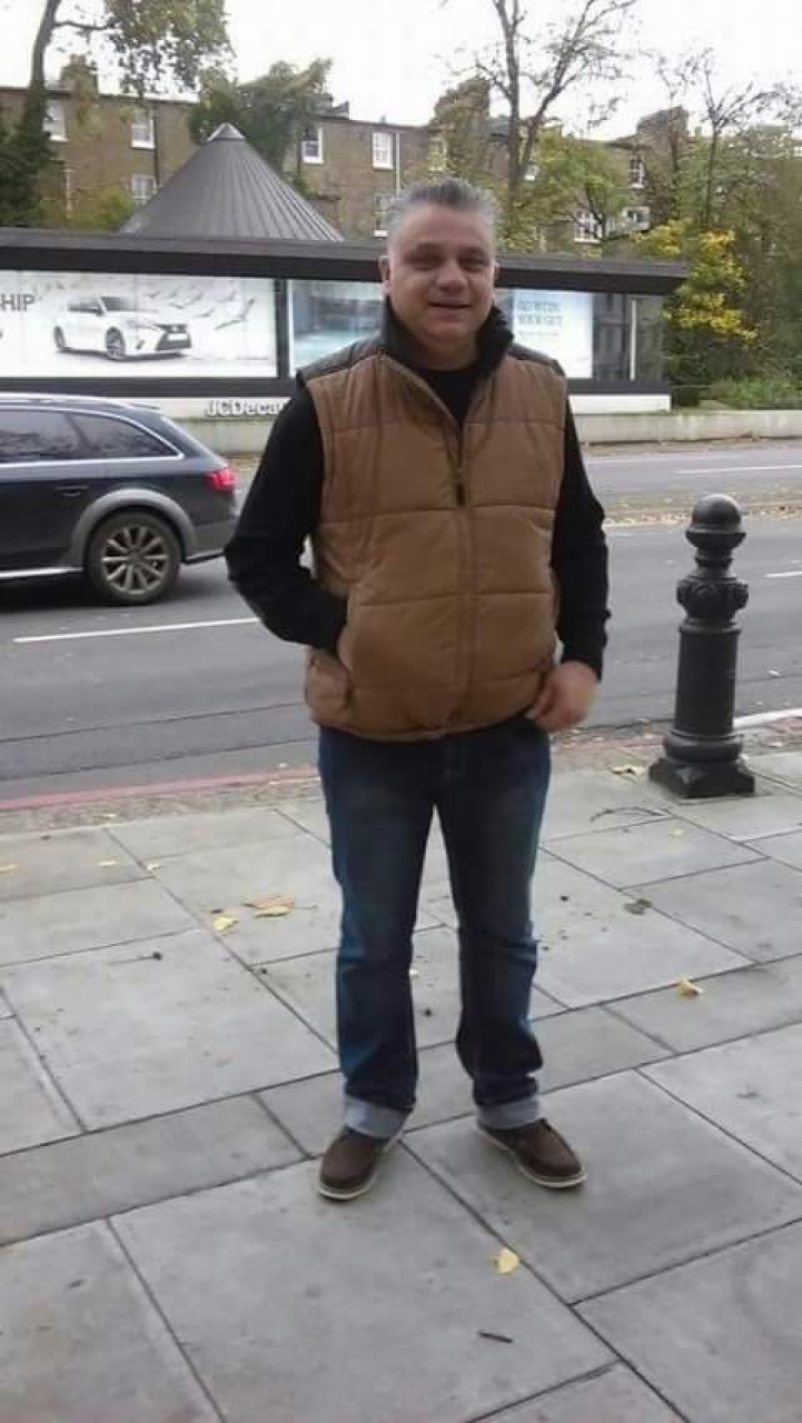 Caut relație de prietenie 