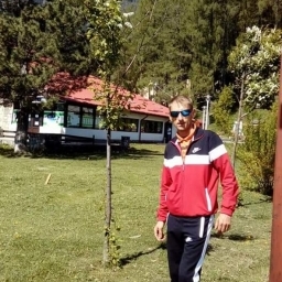 Caut relație serioasă - imaginea 3