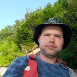 Caut o relație serioasă, bazat pe sinceritate și respect. - imaginea 2