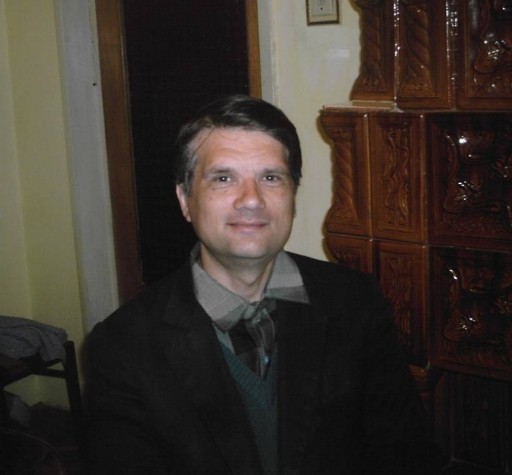 Bună, -doresc să cunosc o parteneră pentru prietenie-căsătorie.