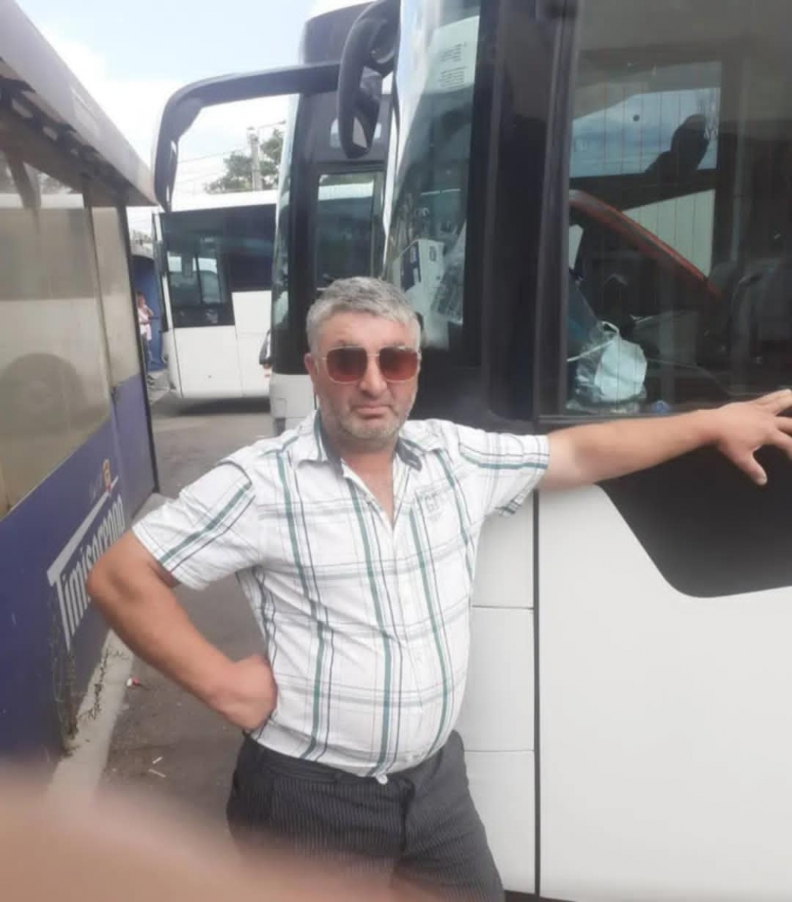 Imi Caut Jumatatea.