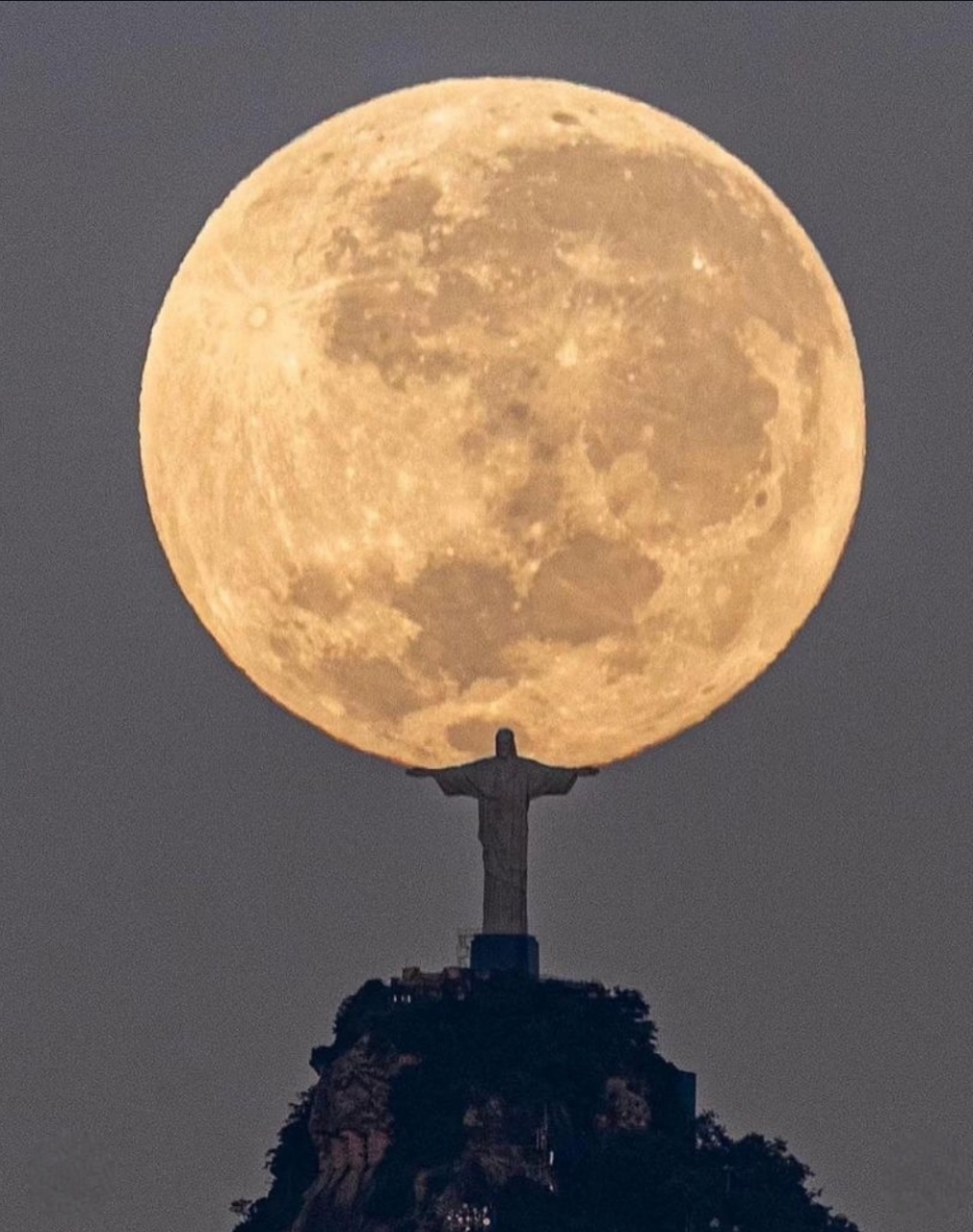 Relatie, prietenie si poate mai mult...