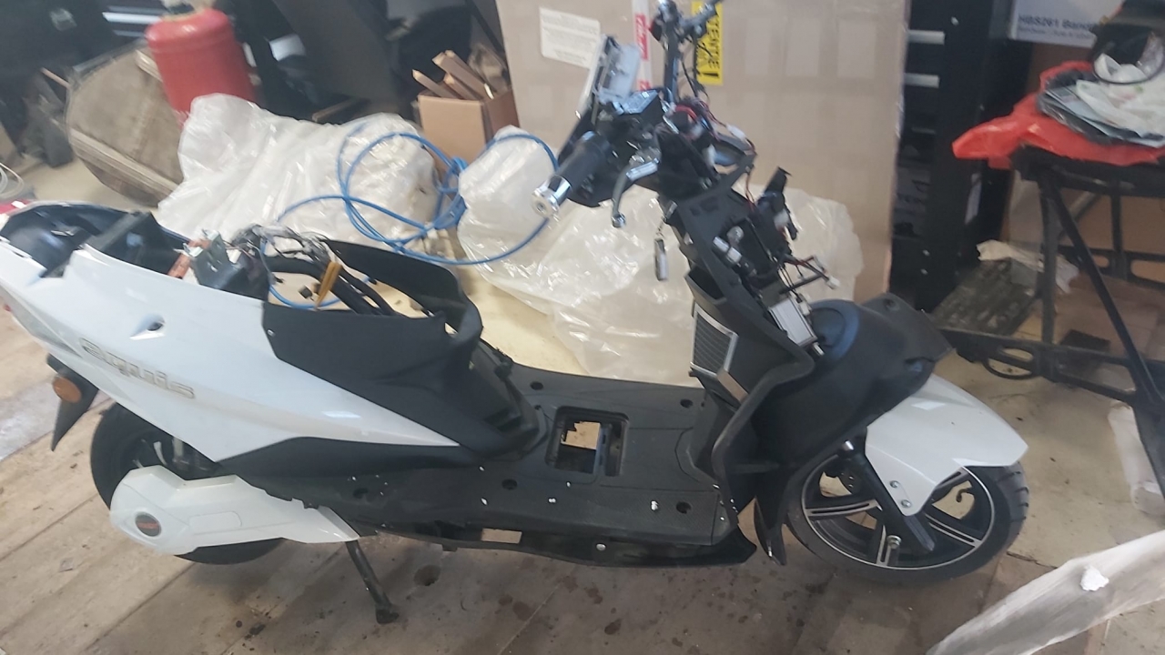 VAND SCUTER ELECTRIC