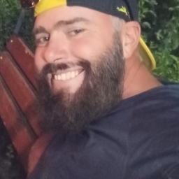 Tânăr în căutarea sufletului pereche.