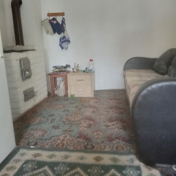 Casa de vacanță la munte în jud Hunedoara 