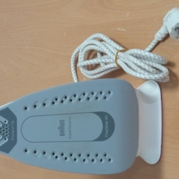 Vând Fier de Călcat cu Abur BRAUN SI3030PU, 2300 W - imaginea 3