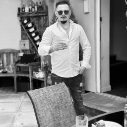 Bărbat singur 30 de ani - imaginea 2