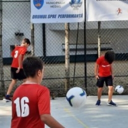 Cantonament Sportiv Predeal - imaginea 2