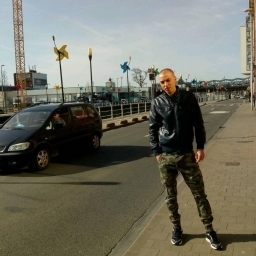 Buna Baiat 35 Ani sunt din Iasi